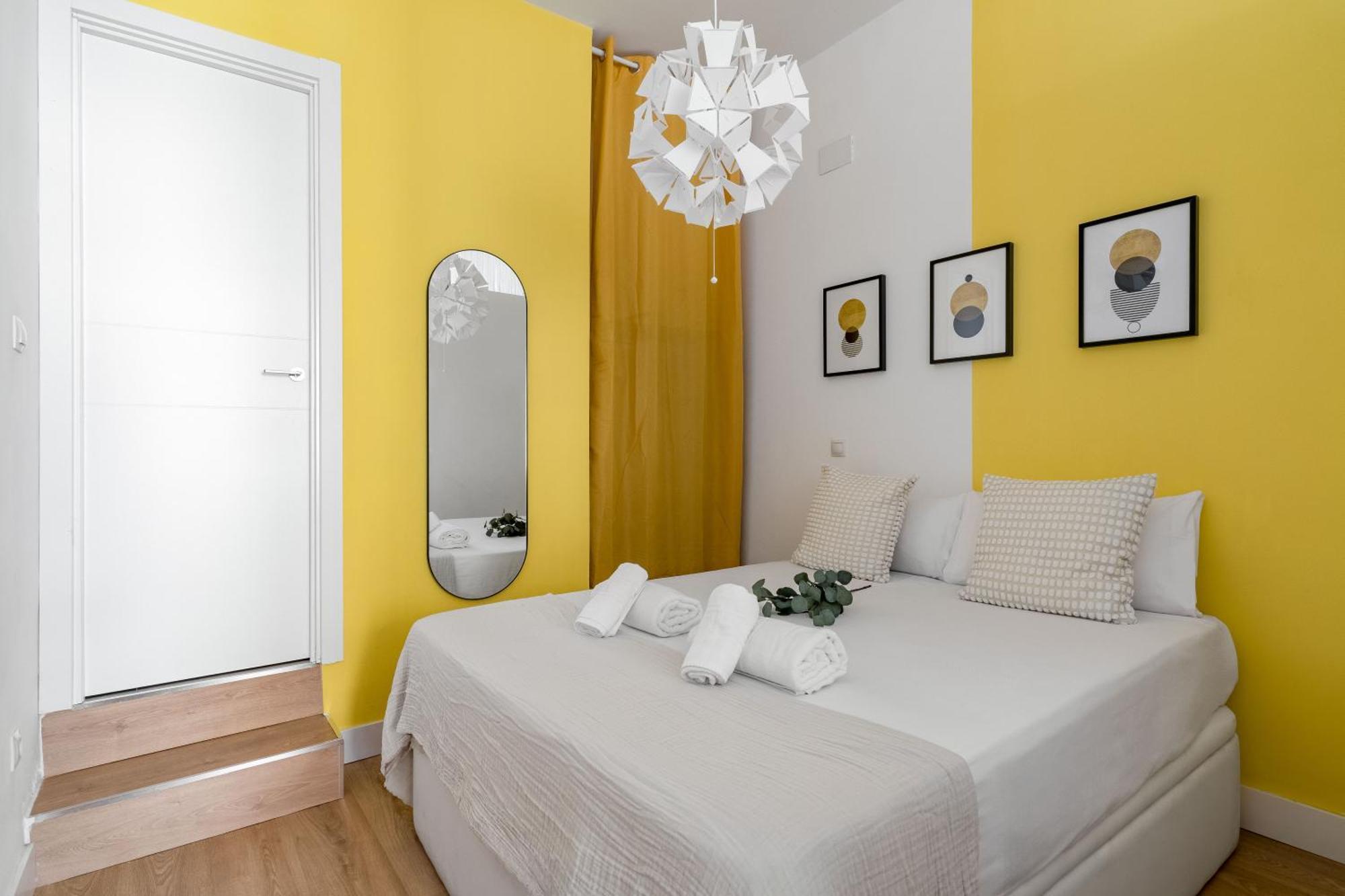Charming Lucero Apartment Madrid Luaran gambar