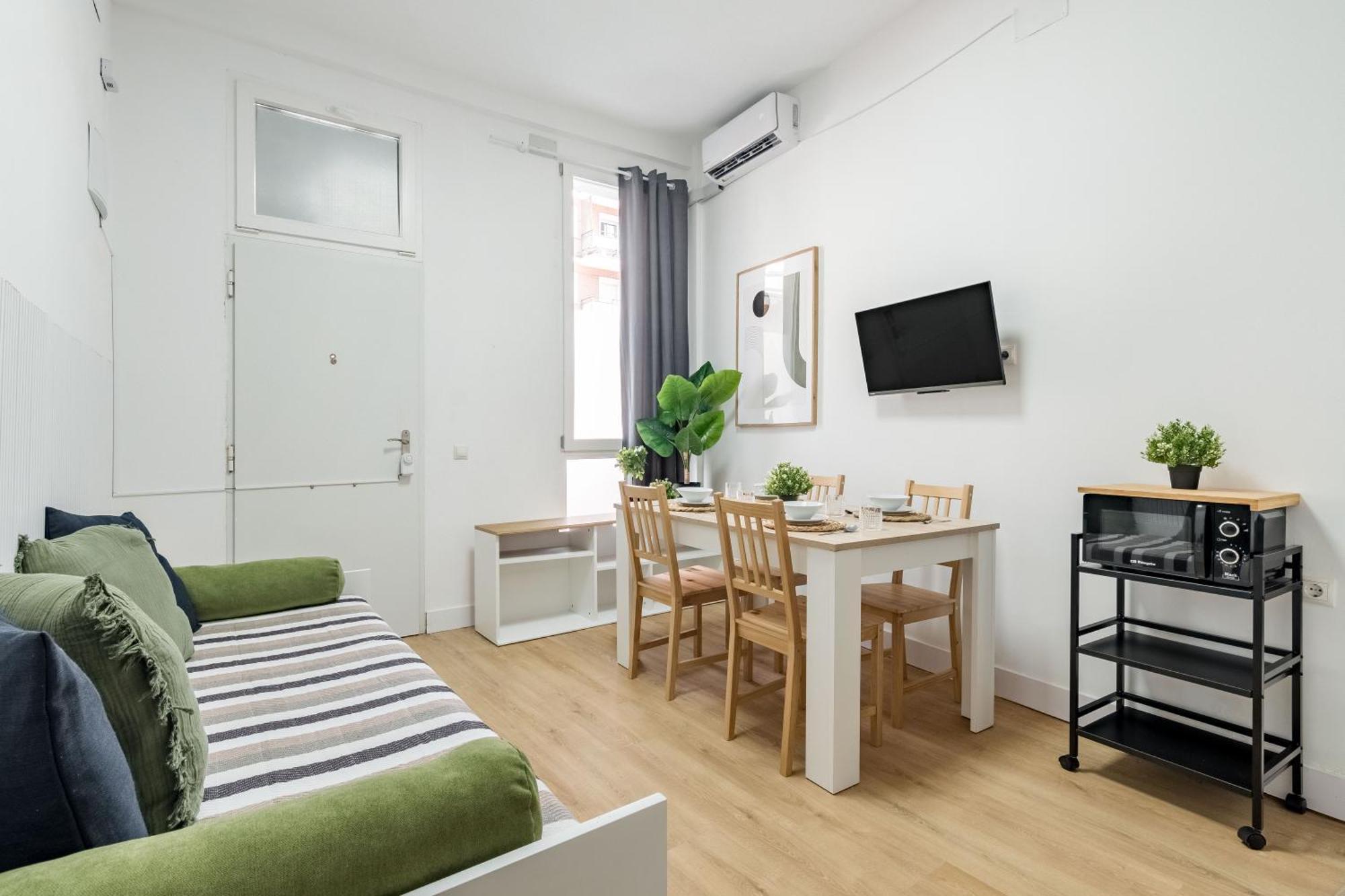 Charming Lucero Apartment Madrid Luaran gambar