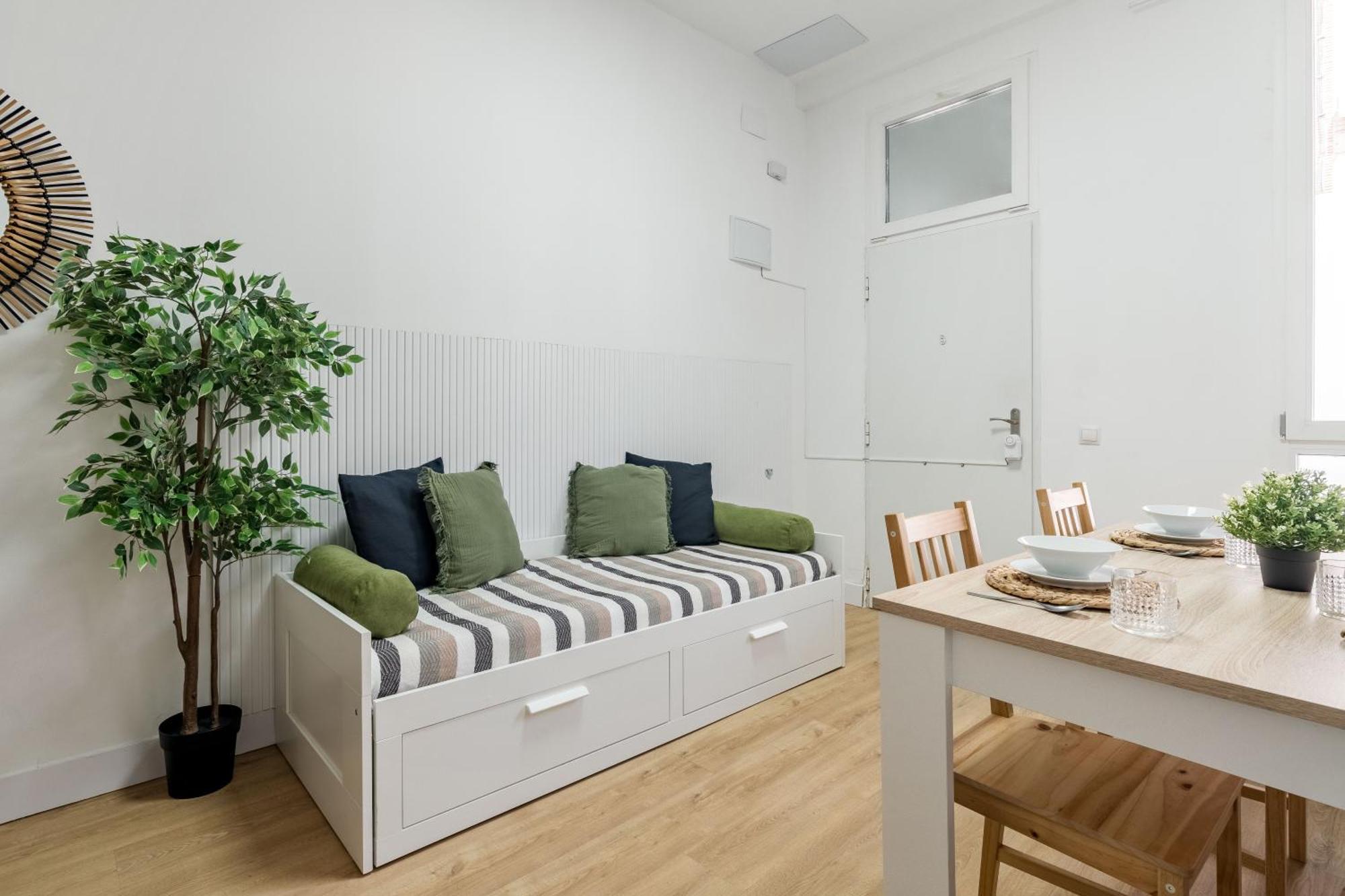 Charming Lucero Apartment Madrid Luaran gambar