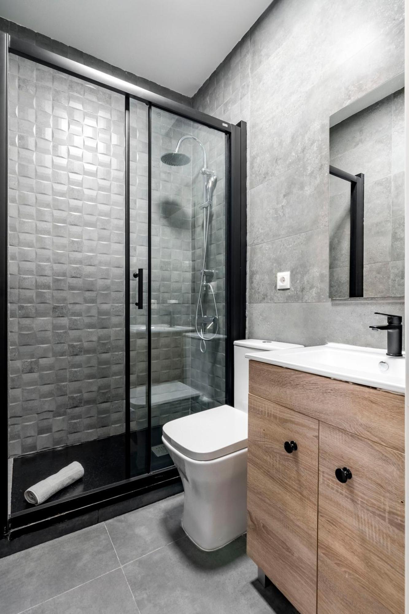 Charming Lucero Apartment Madrid Luaran gambar