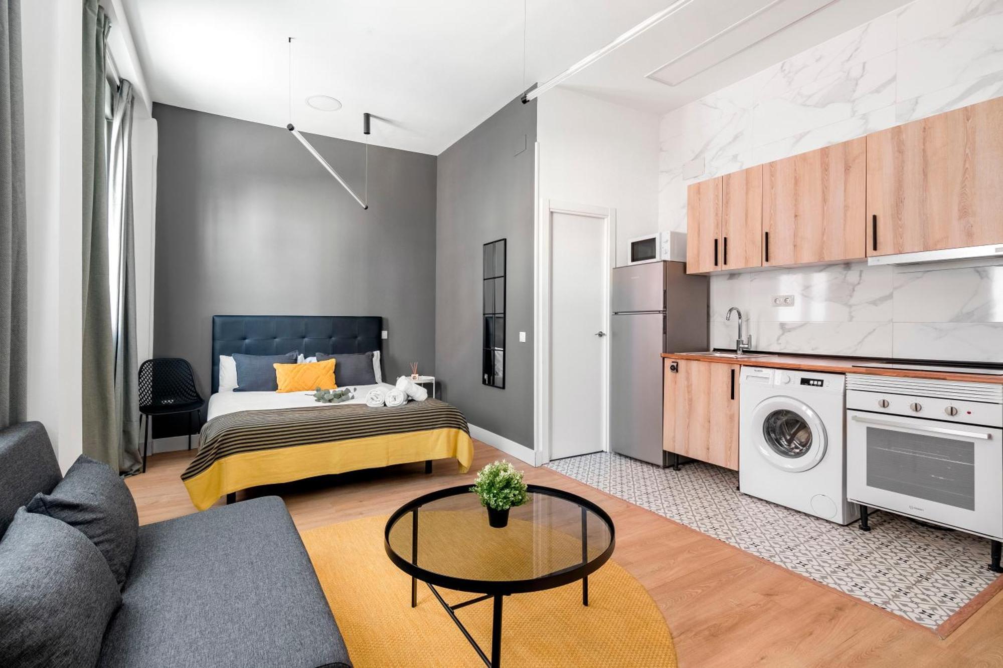 Charming Lucero Apartment Madrid Luaran gambar